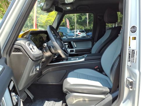 Used 2025 Mercedes-Benz G 550 image 12