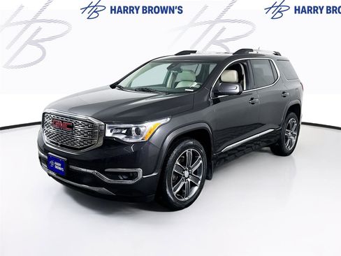 Used 2017 GMC Acadia Denali w/ Technology Package AWD/4WD image 1