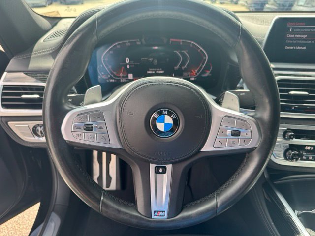 Used 2022 BMW 750i xDrive w/ Executive Package AWD/4WD image 17