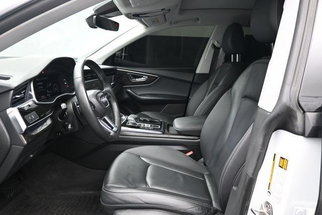 Used 2022 Audi Q8 Premium AWD/4WD image 7