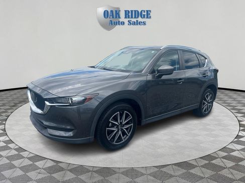 Used 2018 MAZDA CX-5 Touring w/ Preferred Equipment Package FWD image 1