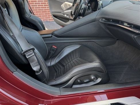 Used 2020 Chevrolet Corvette Stingray Preferred Cpe w/ 2LT Preferred Equipment Group RWD image 21