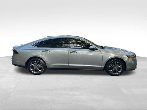 Used 2023 Honda Accord EX image 6