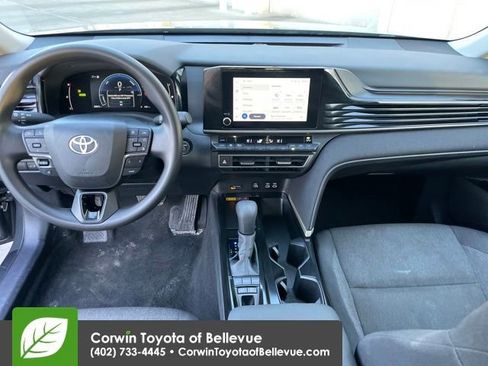 Used 2025 Toyota Camry LE image 12