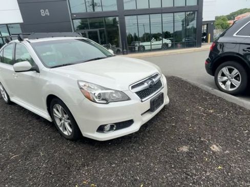 Used 2013 Subaru Legacy 3.6R Limited AWD/4WD image 2