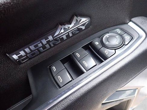 Used 2023 Chevrolet Silverado 1500 High Country w/ High Country Premium Package AWD/4WD image 14