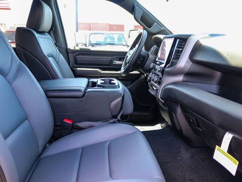 New 2026 RAM 1500 Tradesman AWD/4WD image 18