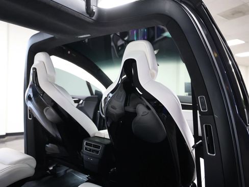 Used 2016 Tesla Model X Performance image 37