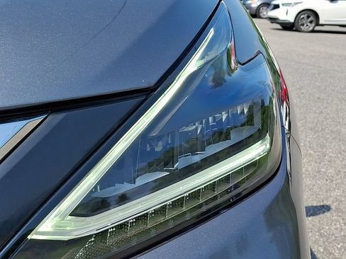 Used 2024 Nissan Murano SV AWD/4WD image 9
