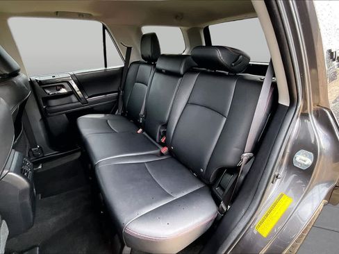 Used 2023 Toyota 4Runner TRD Off-Road Premium w/ Moonroof Package AWD/4WD image 20