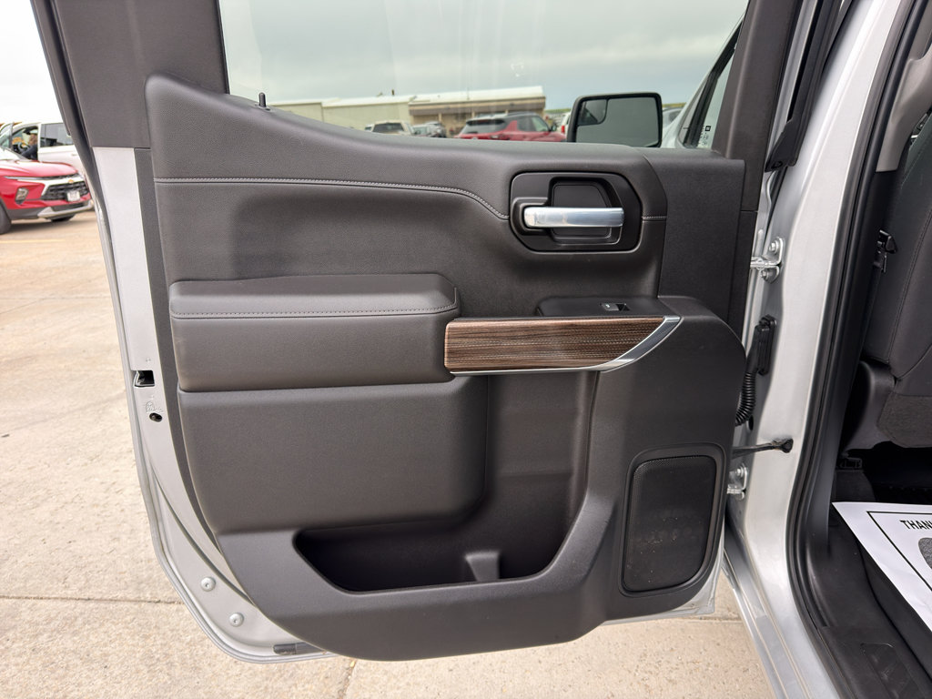 Used 2021 Chevrolet Silverado 1500 RST w/ Z71 Off-Road Package AWD/4WD image 18