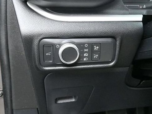 Used 2021 Ford Explorer XLT AWD/4WD image 16