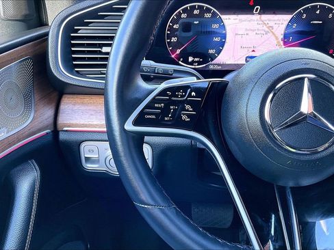 Used 2025 Mercedes-Benz GLE 350 4MATIC image 28