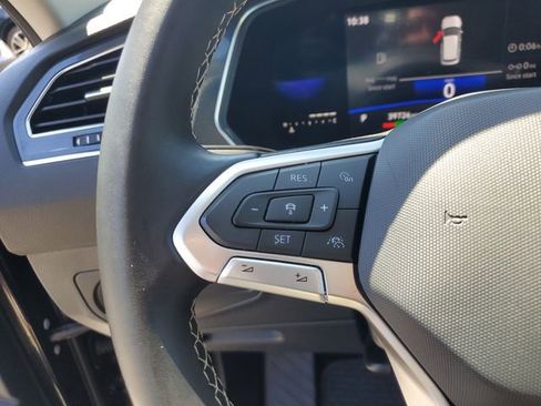 Used 2023 Volkswagen Tiguan SE image 26