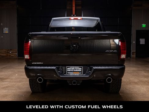 Used 2017 RAM 1500 Sport w/ Black Ram 1500 Sport Group image 7