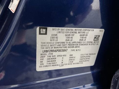 Certified 2023 Buick Envision Avenir FWD image 35