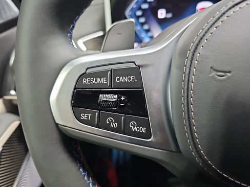 New 2026 BMW X7 M60i image 17