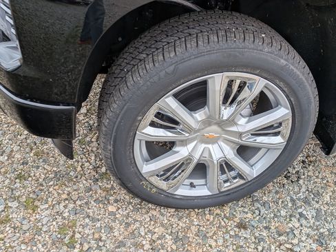 New 2026 Chevrolet Silverado 1500 High Country w/ High Country Premium Package image 11