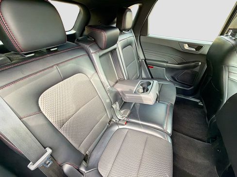 Used 2024 Ford Escape ST-Line w/ Tech Pack #1 AWD/4WD image 29
