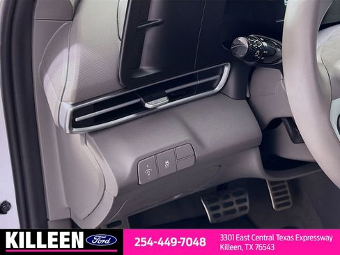 Used 2025 Hyundai Elantra Sport image 10