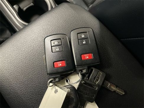 Used 2023 Toyota Tacoma TRD Sport image 21