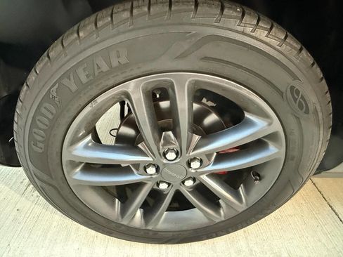 Used 2019 Dodge Challenger SXT w/ Plus Package image 34