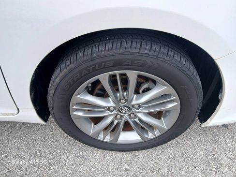 Used 2017 Toyota Camry SE FWD image 20