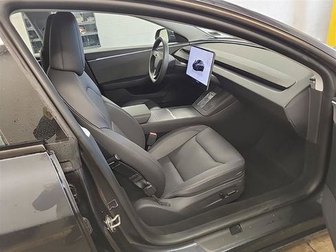 Used 2024 Tesla Model 3 image 5