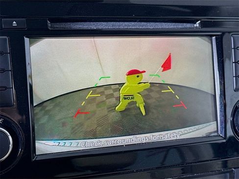 Used 2020 Nissan Rogue SV image 5