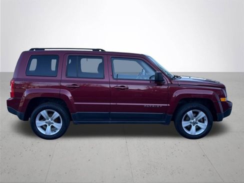 Used 2016 Jeep Patriot Latitude image 5