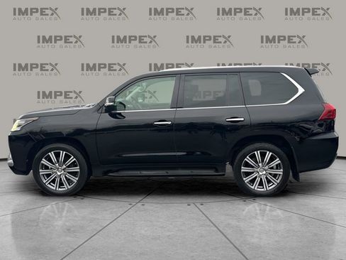 Used 2016 Lexus LX 570 4WD image 2