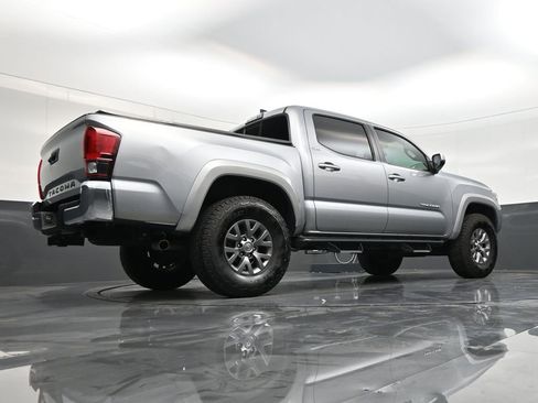 Used 2019 Toyota Tacoma SR5 w/ SR5 Appearance Package (SM) RWD image 25