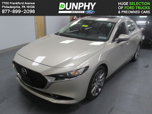 Used 2024 MAZDA MAZDA3 s image 1