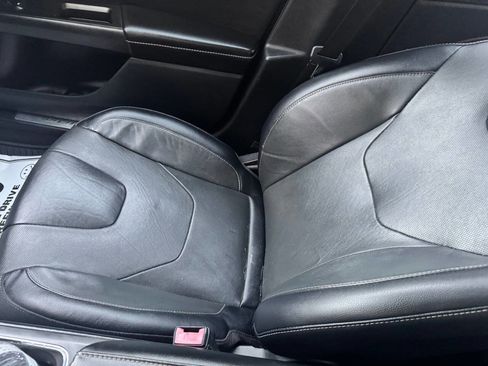 Used 2020 Ford Fusion Titanium image 33