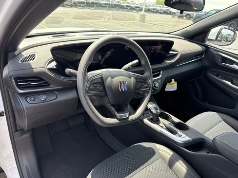 New 2026 Buick Envista Preferred FWD image 17