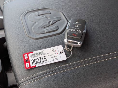 New 2026 RAM 2500 Laramie w/ Sport Appearance Package AWD/4WD image 14