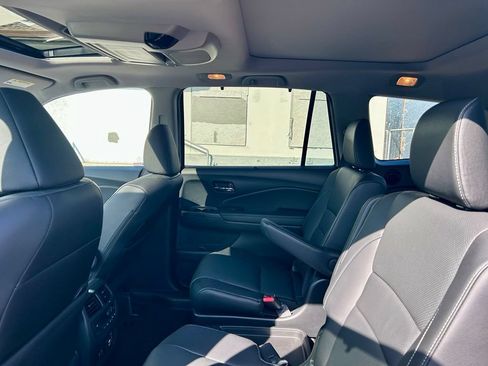 Used 2022 Honda Pilot Elite image 13