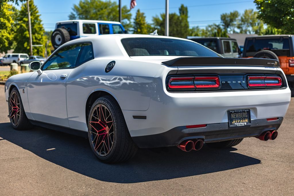 Used 2021 Dodge Challenger R/T Scat Pack RWD image 8