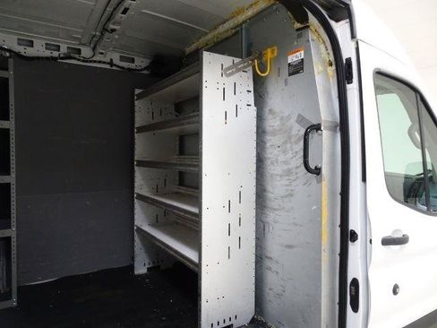 Used 2019 Ford Transit 150 130 Medium Roof RWD image 17