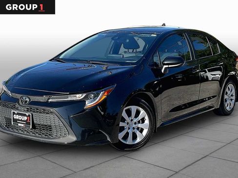 Used 2022 Toyota Corolla LE FWD image 1