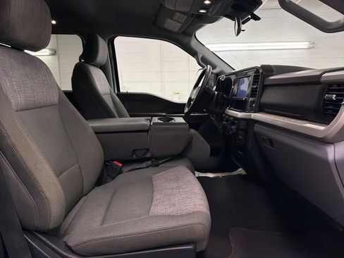 Certified 2025 Ford F250 XLT image 27