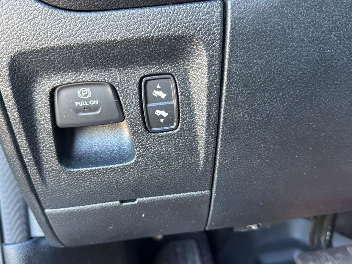 Used 2025 RAM 1500 Big Horn AWD/4WD image 15