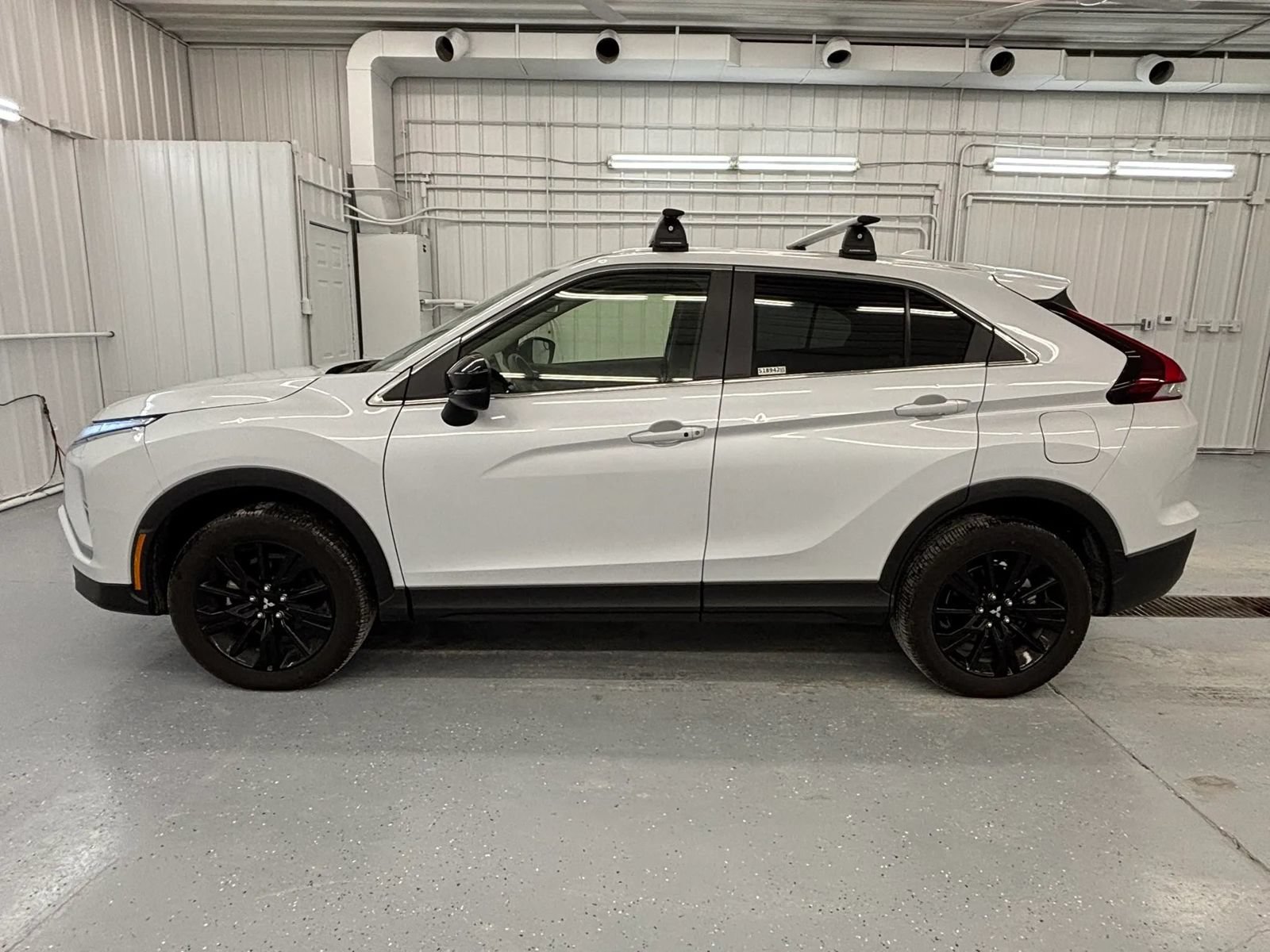 Used 2024 Mitsubishi Eclipse Cross LE AWD/4WD image 8