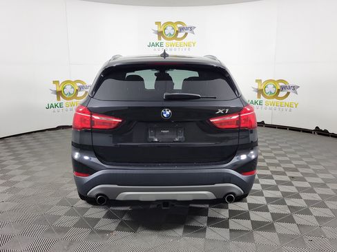 Used 2018 BMW X1 xDrive28i image 3
