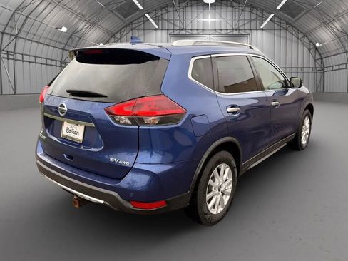 Used 2020 Nissan Rogue SV image 4
