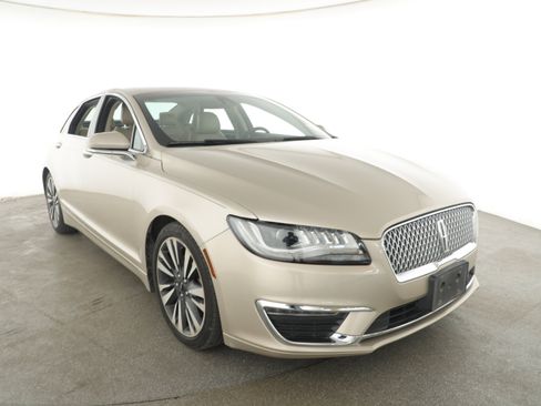 Used 2017 Lincoln MKZ Reserve w/ Climate Package image 2