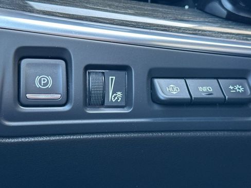 Used 2023 Cadillac XT5 Premium Luxury w/ Technology Package FWD image 36