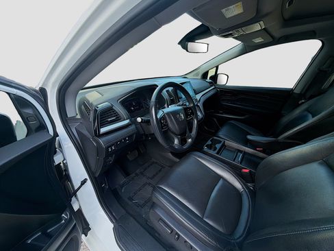 Certified 2023 Honda Odyssey Touring image 9