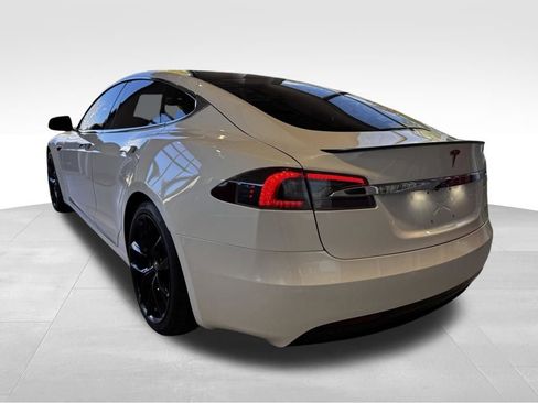 Used 2021 Tesla Model S Performance image 4