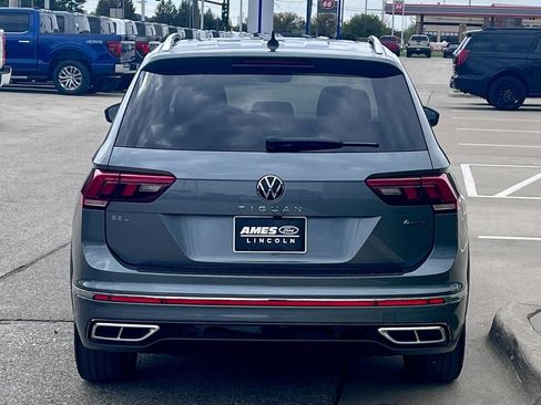 Used 2022 Volkswagen Tiguan SEL R-Line AWD/4WD image 5